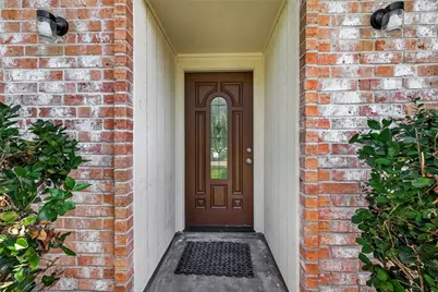 2305 Kingsway Drive, League City, TX 77573 - Photo 3