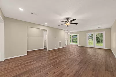 2305 Kingsway Drive, League City, TX 77573 - Photo 5