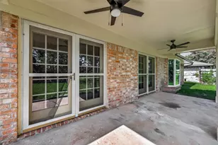 2305 Kingsway Dr, League City, TX 77573 - Photo 25