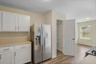 8006 Ginger Park Dr, Baytown, TX 77521 - Photo 17