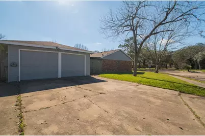 8503 Braes River Drive, Houston, TX 77074 - Photo 27