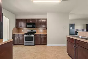 11727 Downey Violet Ln, Houston, TX 77044 - Photo 9