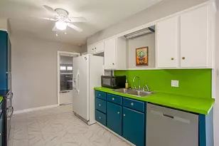 313 Camellia Ave, Orange, TX 77630 - Photo 11