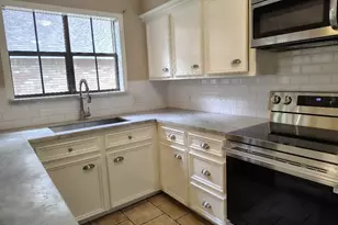 2823 Whitman Dr, Montgomery, TX 77356 - Photo 11