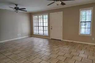 2823 Whitman Dr, Montgomery, TX 77356 - Photo 9