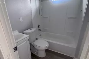 1306 Weiss St, Houston, TX 77009 - Photo 5