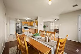 5247 Panay Park Dr, Houston, TX 77048 - Photo 9