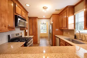 125 Golfview Dr, Conroe, TX 77356 - Photo 9