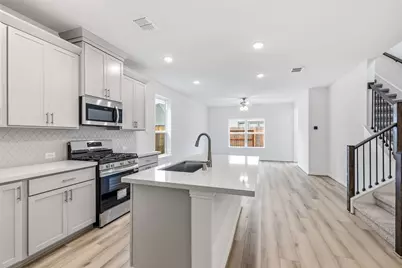 2242 Villa Clara Drive, Friendswood, TX 77546 - Photo 5