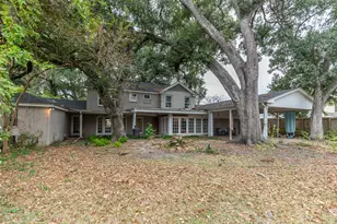 2465 Gladys St, Beaumont, TX 77702 - Photo 39