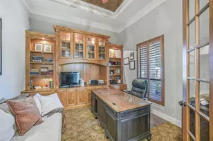 22114 Meadowhurst Circle E, Tomball, TX 77377 - Photo 7