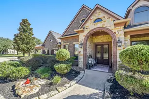 22114 Meadowhurst Circle E, Tomball, TX 77377 - Photo 3