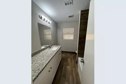 10503 Homestead Road, Houston, TX 77016 - Photo 17