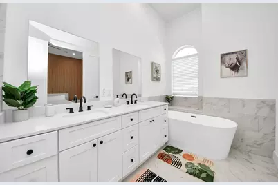 6353 Richmond Avenue #132, Houston, TX 77057 - Photo 11