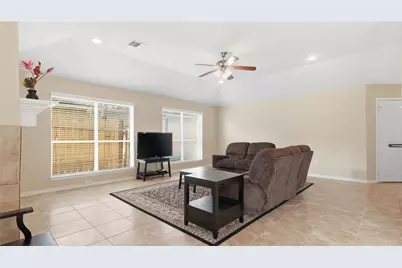 7126 Sharpsburg Drive, Richmond, TX 77469 - Photo 7