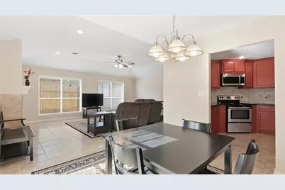 7126 Sharpsburg Drive, Richmond, TX 77469 - Photo 9