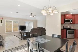 7126 Sharpsburg Dr, Richmond, TX 77469 - Photo 9