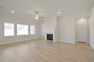 9719 Hunters Run Dr, Missouri City, TX 77459 - Photo 5