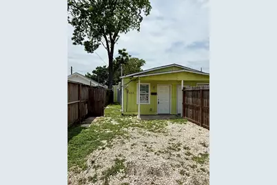 4315 Chapman Street, Houston, TX 77009 - Photo 1