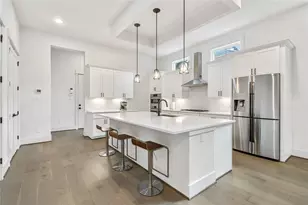 620 E 26th St, Houston, TX 77008 - Photo 3