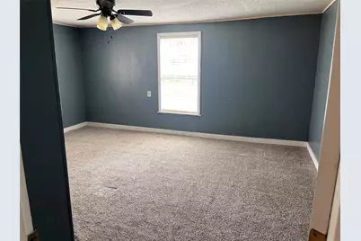208 E Pecan Lane, Clute, TX 77531 - Photo 5
