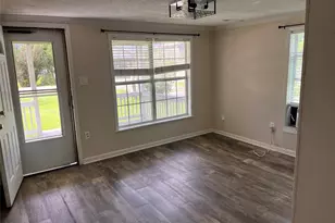 208 E Pecan Ln, Clute, TX 77531 - Photo 7