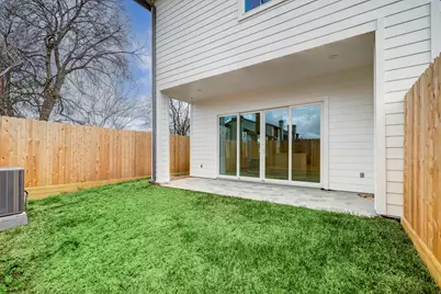 2133 Naomi Street #B, Houston, TX 77054 - Photo 11
