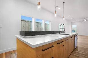 317 Palmer St, Houston, TX 77003 - Photo 7