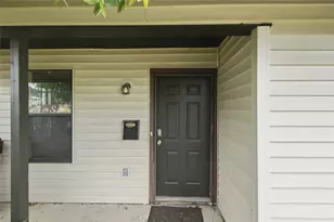 817 Chihuahua St, Lockhart, TX 78644 - Photo 7