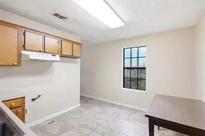 817 Chihuahua Street, Lockhart, TX 78644 - Photo 15