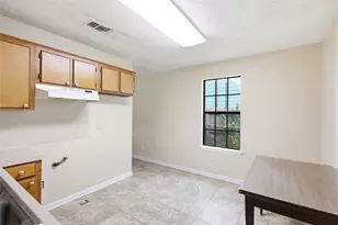 817 Chihuahua St, Lockhart, TX 78644 - Photo 15