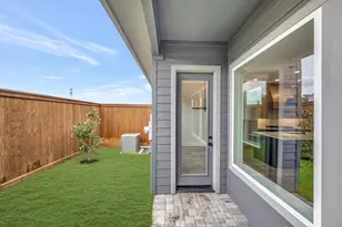 16021 Hayes Pk Dr, Houston, TX 77079 - Photo 5