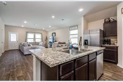 113 Blanco Drive, Huntsville, TX 77340 - Photo 9