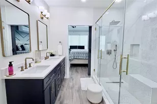 2708 Sunnycreek Ln, Pearland, TX 77584 - Photo 17