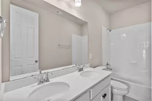 4122 Golden Bird Lndg Ct, League City, TX 77573 - Photo 5