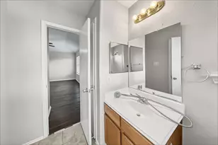 3430 Princeton Point Ct, Houston, TX 77047 - Photo 11