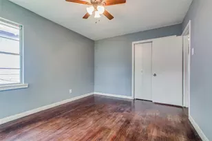 419 E 42nd St, Houston, TX 77022 - Photo 35