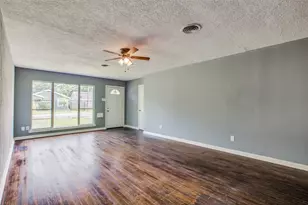 419 E 42nd St, Houston, TX 77022 - Photo 19