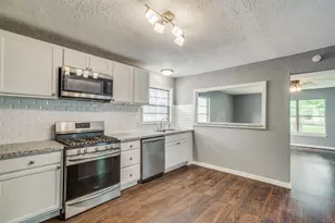419 E 42nd St, Houston, TX 77022 - Photo 25
