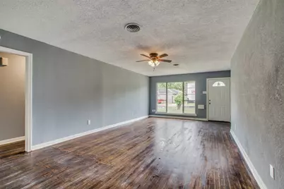 419 E 42nd Street, Houston, TX 77022 - Photo 3