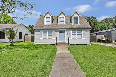 1005 N Main Street, Dayton, TX 77535 - Photo 1