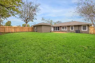 5237 Maple St, Bellaire, TX 77401 - Photo 1