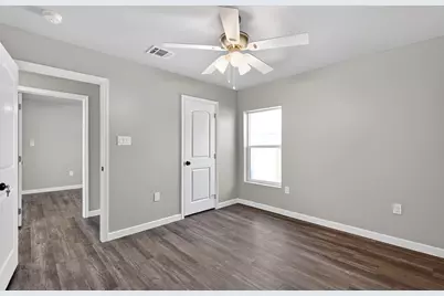 604 Jefferson Avenue, Cleveland, TX 77327 - Photo 23