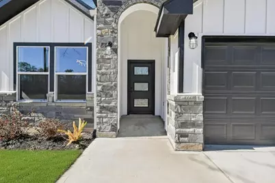 604 Jefferson Avenue, Cleveland, TX 77327 - Photo 3