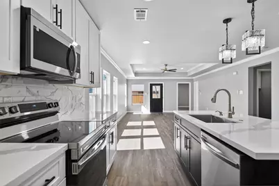 604 Jefferson Avenue, Cleveland, TX 77327 - Photo 13