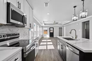 604 Jefferson Ave, Cleveland, TX 77327 - Photo 13