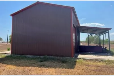 103 Dogfish, Palacios, TX 77465 - Photo 5