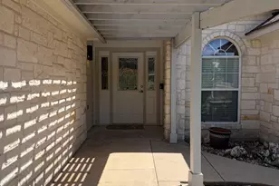 18605 Venture Dr, Point Venture, TX 78645 - Photo 3
