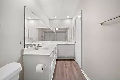 7700 Creekbend Drive #88, Houston, TX 77071 - Photo 5