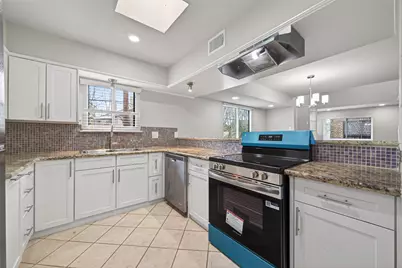 1114 Augusta Drive #10, Houston, TX 77057 - Photo 13